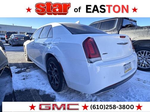 2023 Chrysler 300 Touring L