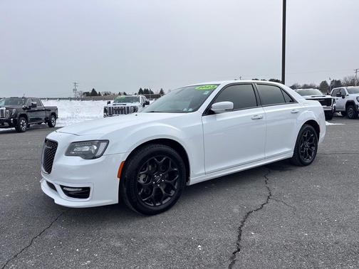 2023 Chrysler 300 Touring L