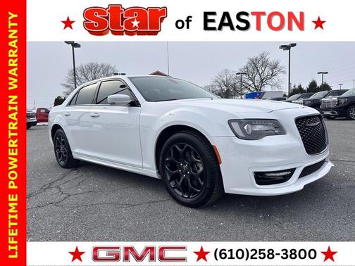2023 Chrysler 300 Touring L