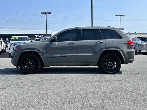 Gray 2020 Jeep Grand Cherokee Altitude
