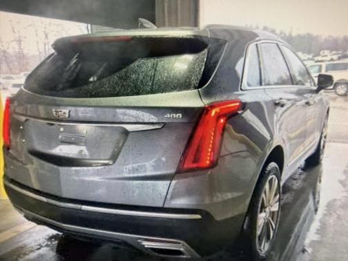 2022 Cadillac XT5 Premium Luxury