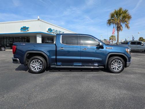 2021 GMC Sierra 1500 SLT