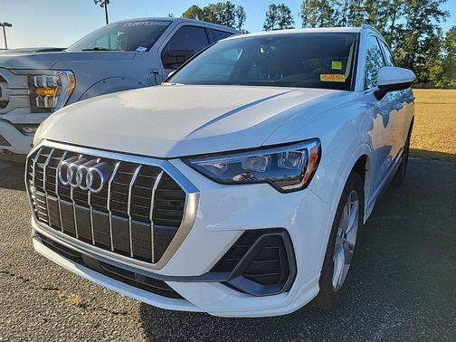 Ibis White 2020 Audi Q3 45 S line Premium