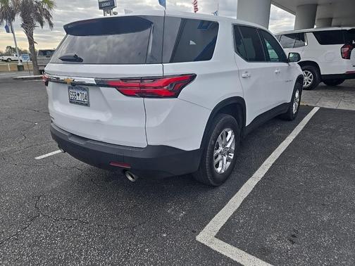 2023 Chevrolet Traverse LS