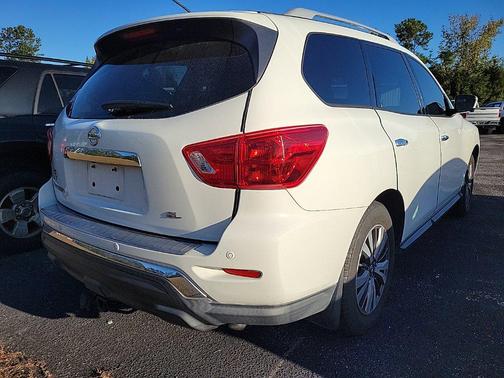 Glacier White 2017 Nissan Pathfinder SL