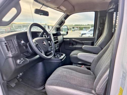 2024 GMC Savana 2500 Work Van