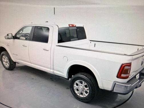 2022 RAM 2500 Laramie Crew Cab 4x4 6'4' Box