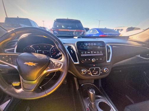 2017 Chevrolet Malibu 1LT