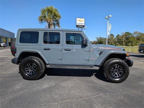 2025 Jeep Wrangler Rubicon