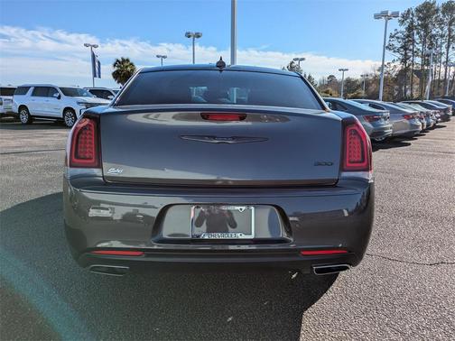 2023 Chrysler 300 Touring