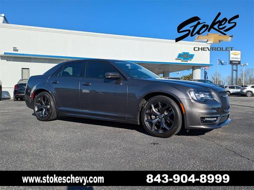 2023 Chrysler 300 Touring
