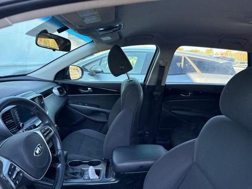 2020 Kia Sorento S