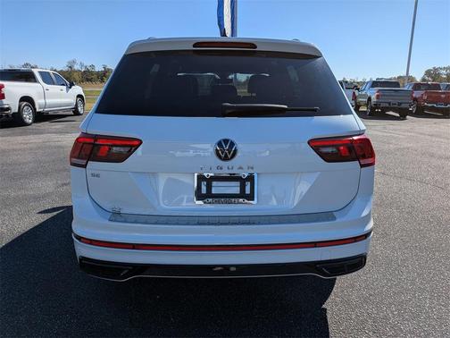 2023 Volkswagen Tiguan 2.0T SE R-Line Black