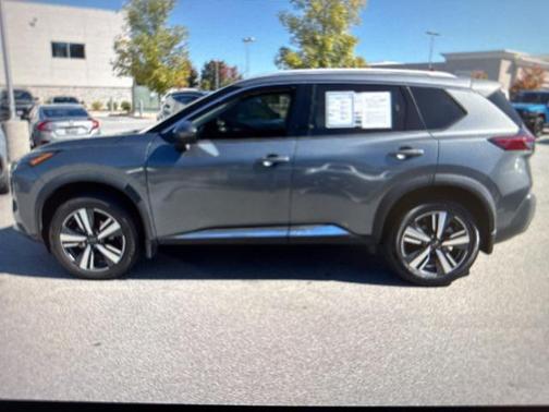 2023 Nissan Rogue SL