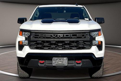 Summit White 2025 Chevrolet Silverado 1500 Custom Trail Boss