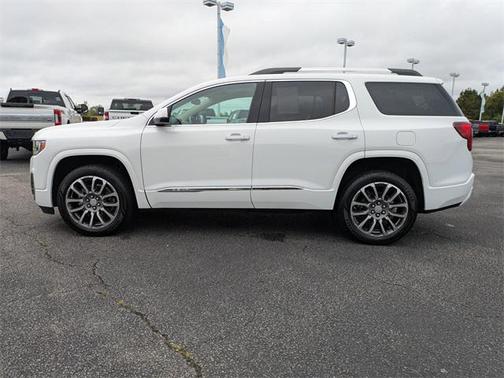2022 GMC Acadia Denali