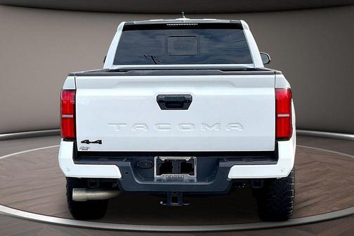 Ice 2024 Toyota Tacoma SR5