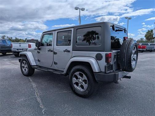 2016 Jeep Wrangler Unlimited Sahara
