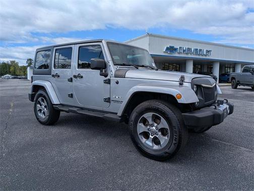 2016 Jeep Wrangler Unlimited Sahara
