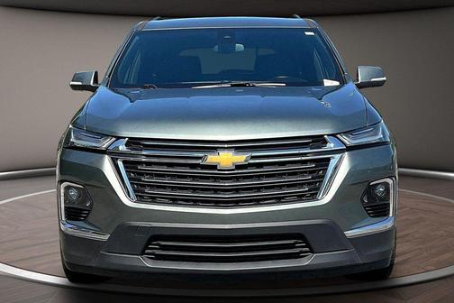 Silver Sage Metallic 2023 Chevrolet Traverse LT Cloth