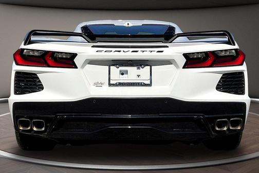 Arctic White 2024 Chevrolet Corvette Stingray w/2LT