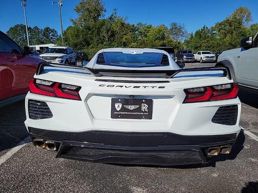 Arctic White 2024 Chevrolet Corvette Stingray w/2LT
