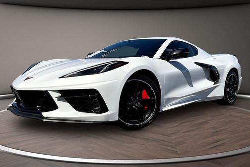 Arctic White 2024 Chevrolet Corvette Stingray w/2LT