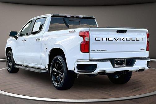 Summit White 2020 Chevrolet Silverado 1500 RST