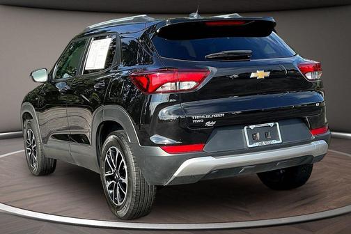 Mosaic Black Metallic 2025 Chevrolet Trailblazer LT