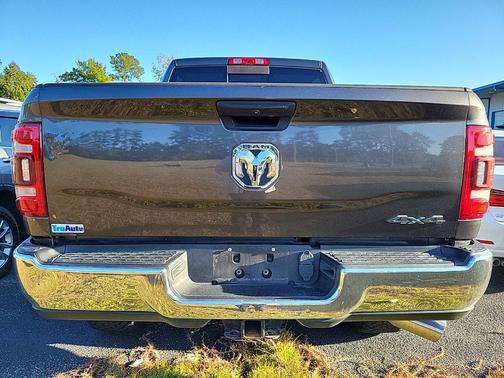 Granite Crystal Metallic Clearcoat 2020 RAM 2500 Tradesman Crew Cab 4x4 6'4' Box