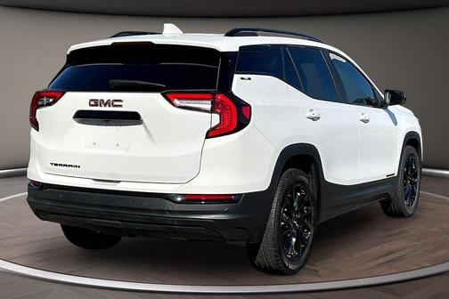 Summit White 2023 GMC Terrain SLE