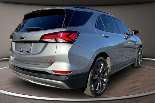 Sterling Gray Metallic 2024 Chevrolet Equinox FWD RS