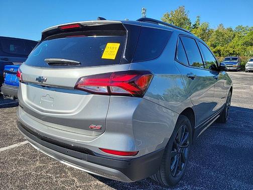 Sterling Gray Metallic 2024 Chevrolet Equinox FWD RS