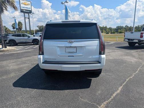 2018 Cadillac Escalade Base