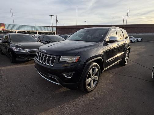 Brilliant Black Crystal Pearlcoat 2014 Jeep Grand Cherokee Limited