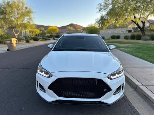 2021 Hyundai Veloster Base