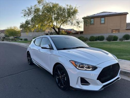 2021 Hyundai Veloster Base