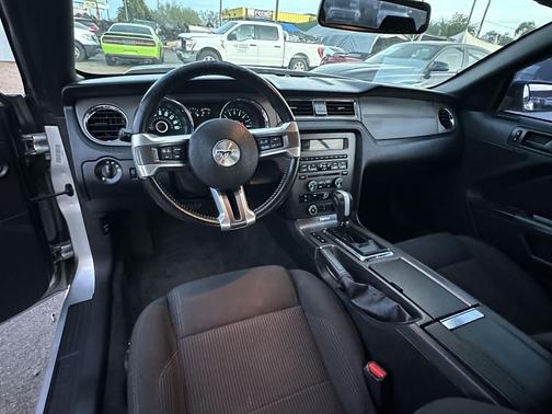 2014 Ford Mustang V6