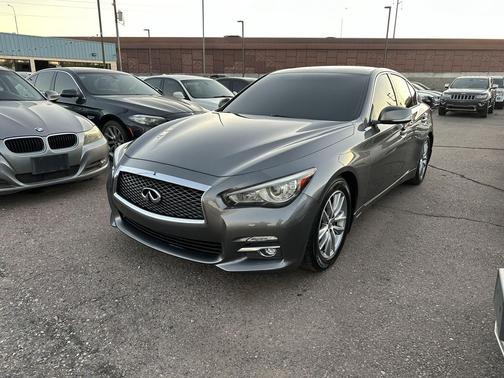 2015 INFINITI Q50 Premium