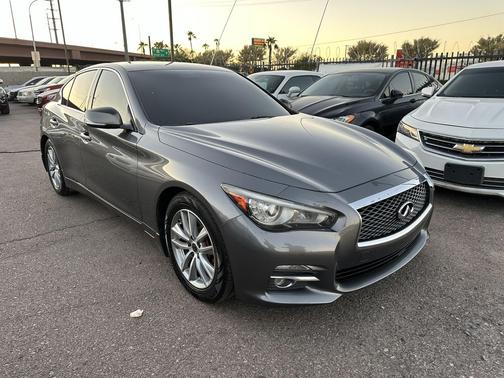 2015 INFINITI Q50 Premium