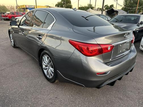 2015 INFINITI Q50 Premium