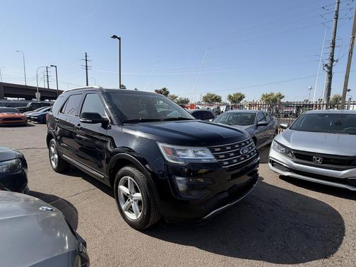 Shadow Black 2016 Ford Explorer XLT