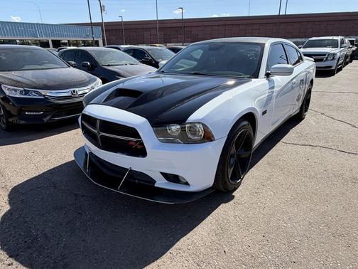 Bright White Clearcoat 2011 Dodge Charger R/T