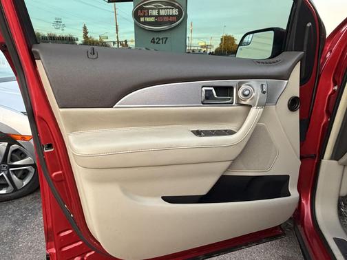 Red 2011 Lincoln MKX Base