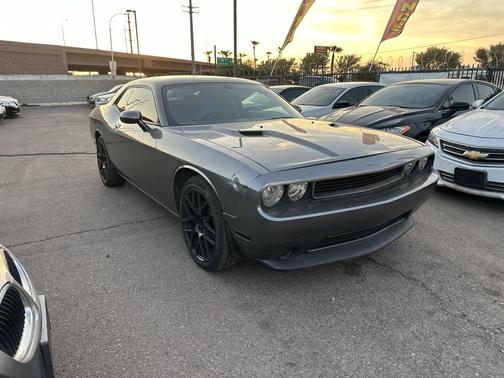 2012 Dodge Challenger SXT