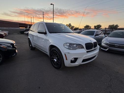 Alpine White 2012 BMW X5 xDrive50i