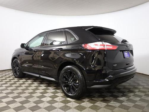 AGATE BLACK METALLIC 2024 Ford Edge SE