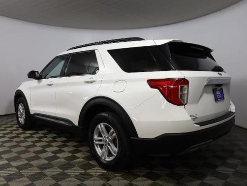 STAR WHITE MET TRI-COAT 2023 Ford Explorer XLT