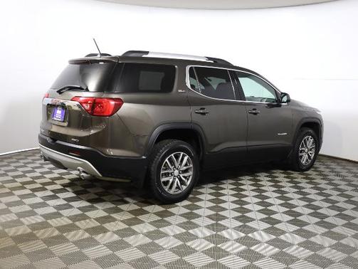 2019 GMC Acadia SLE-2