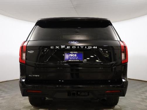 AGATE BLACK METALLIC 2025 Ford Expedition ACTIVE